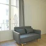 Etoile Studio Paris 8
